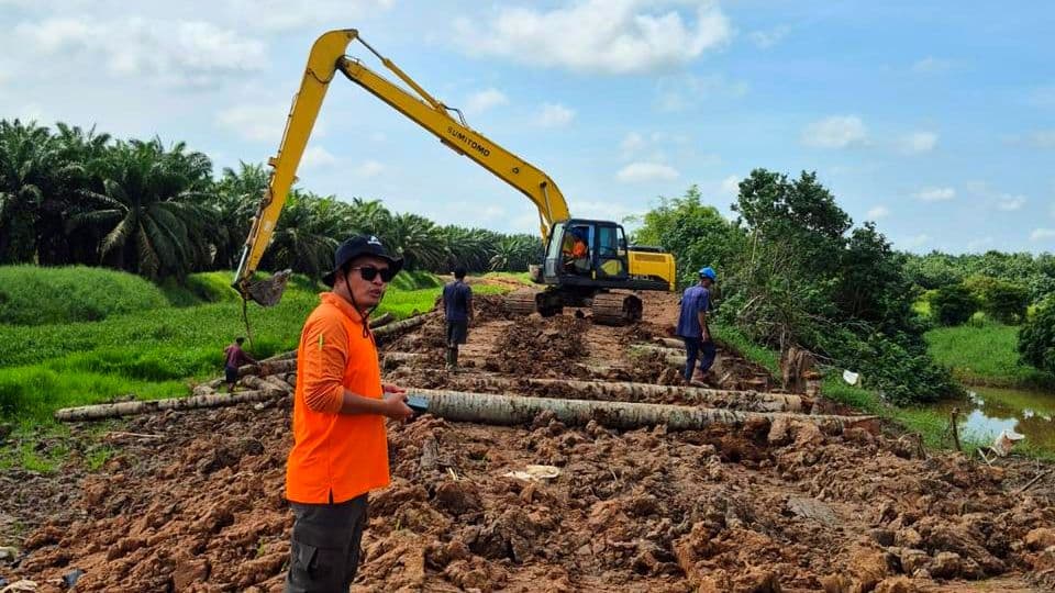 Mitigasi Risiko Menghadapi Musim Hujan, Agrinas Palma Nusantara Percepat Rehabilitasi Infrastruktur Pengendali Banjir di Kebun Riau
